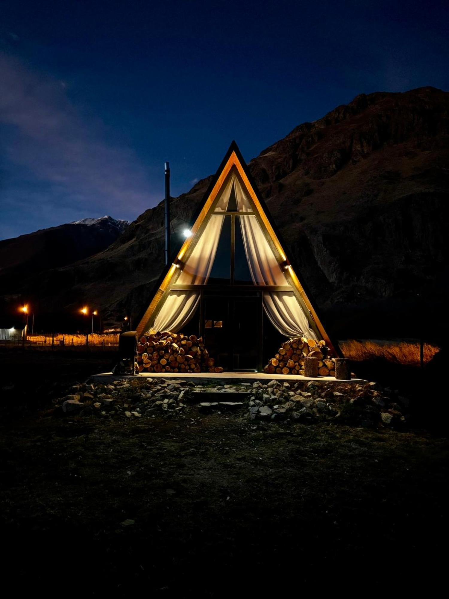 Loft De Montana Unico Y Moderno Villa Esquel Eksteriør billede